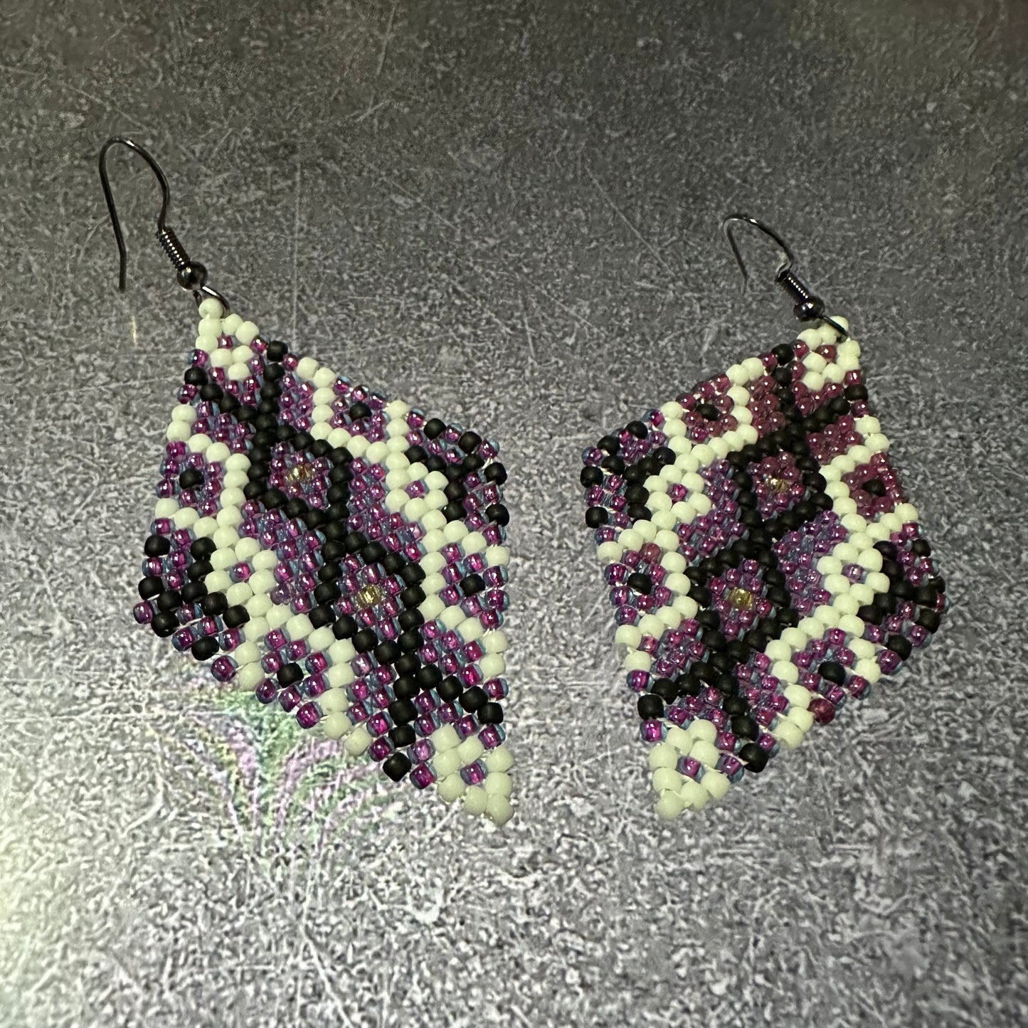 Beaded diamond shaped earrings