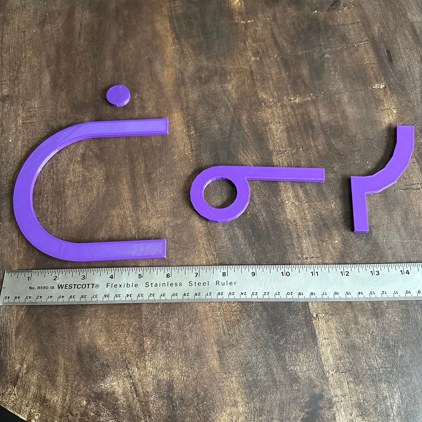 Tânsi Wall decor syllabics