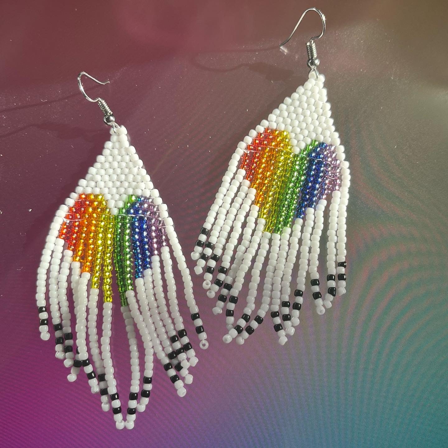 Fringe rainbow hearts