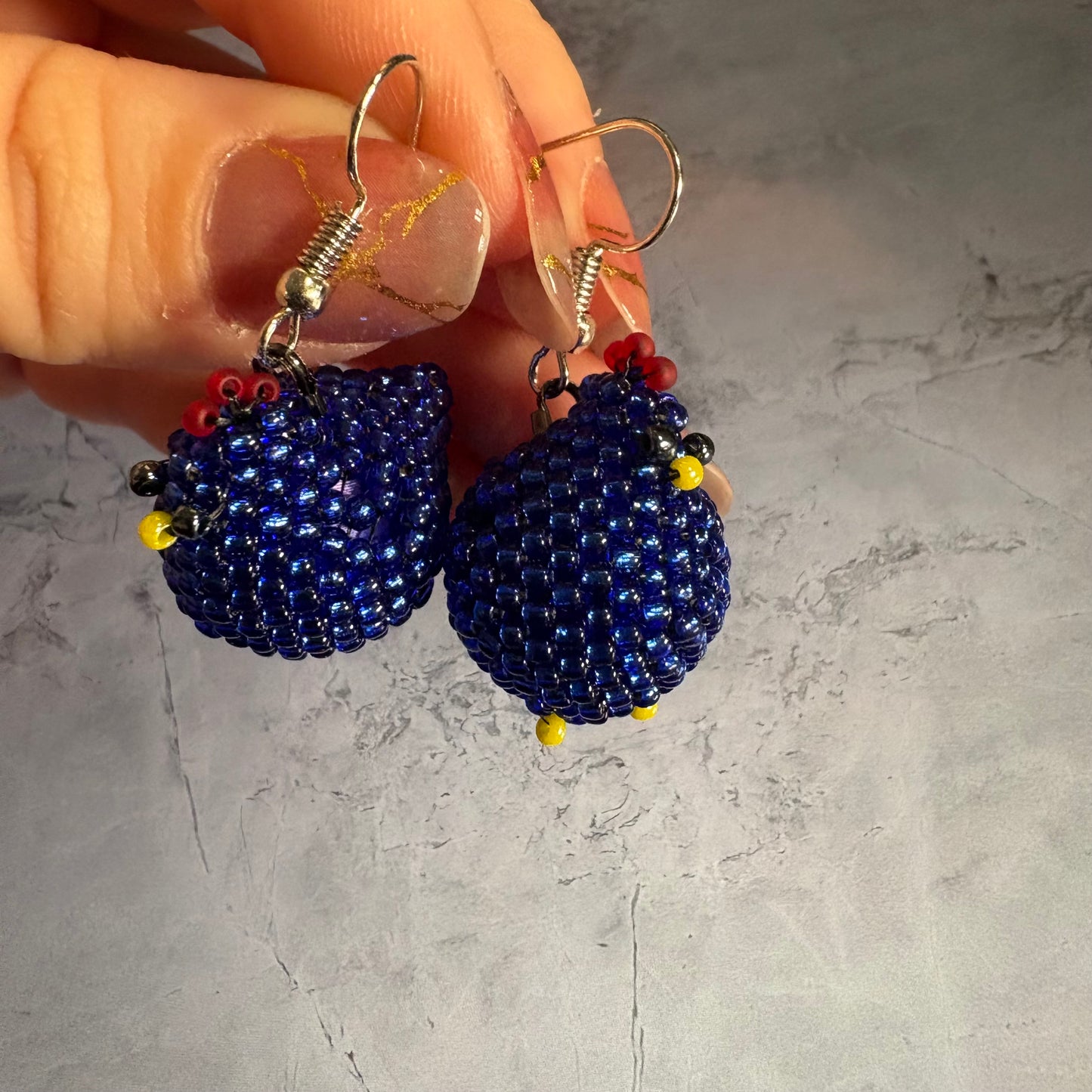 3D beaded chickens