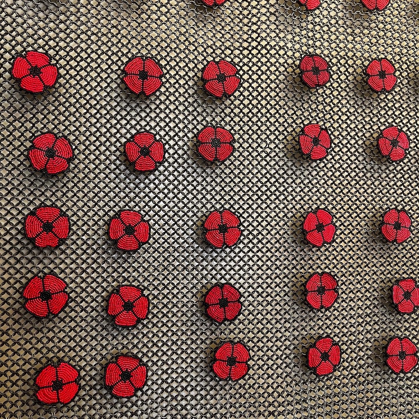 Beaded poppy magnet