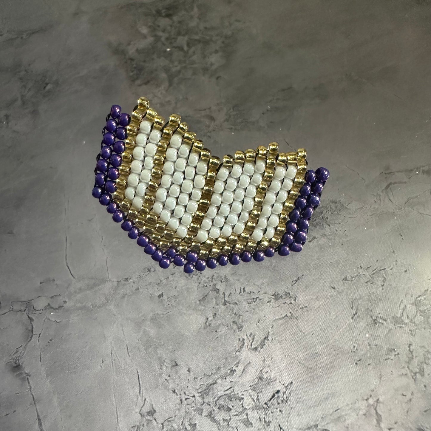Beaded book pin or magnet
