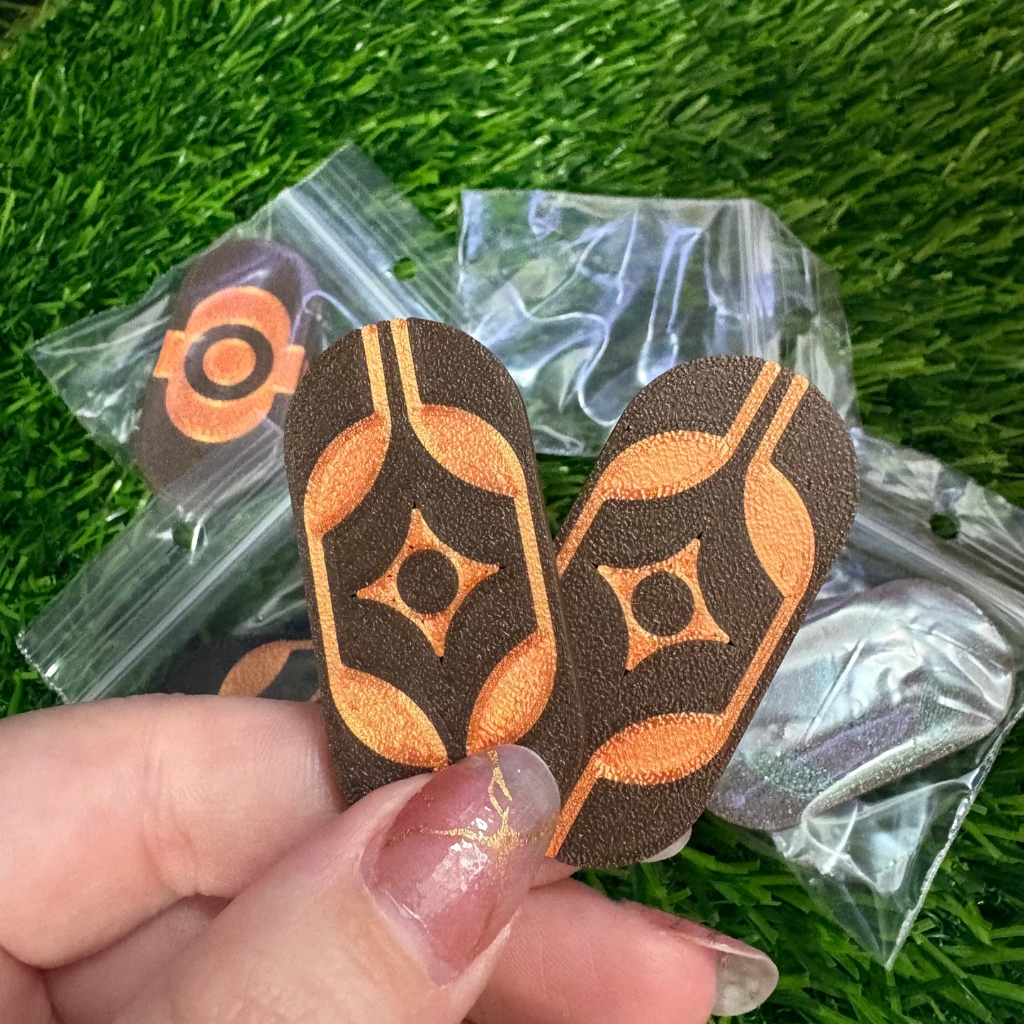 Cabochon/Centers/Centres/Cabs