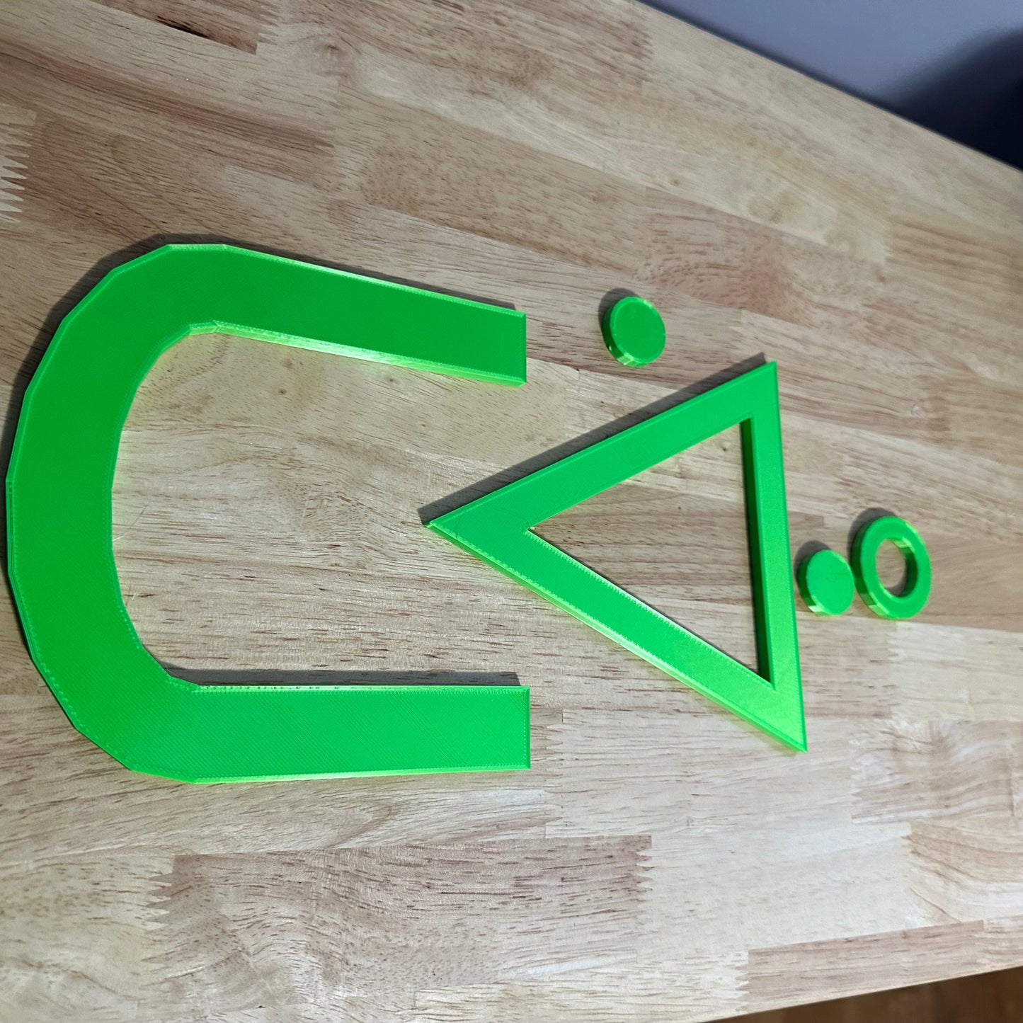 Tawâw Wall decor syllabics